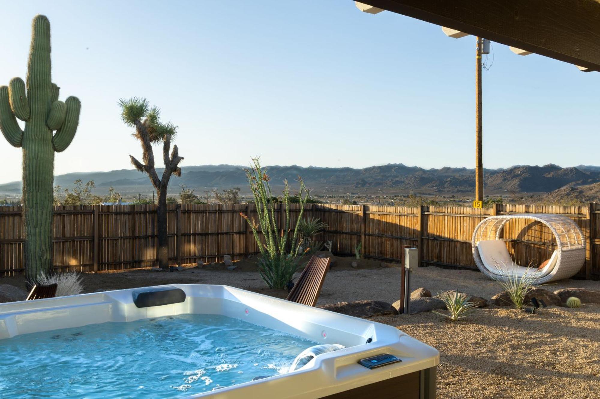 Ferienhaus Casa Coyote - Wellness - Sauna Cold Plunge Tub Cowboy Pool Hot Tub